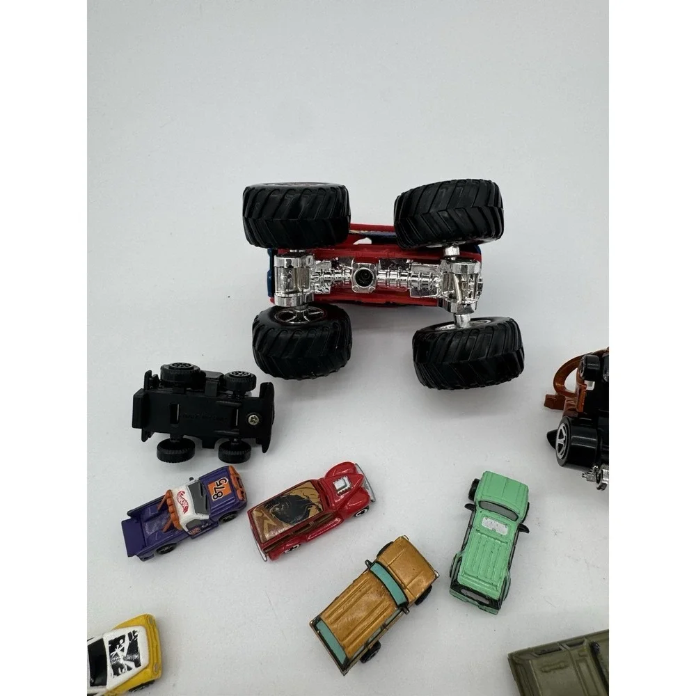 Mixed‎ Lot 23 Diecast Toy Cars Hot Wheels Matchbox Micro Machines Vintage